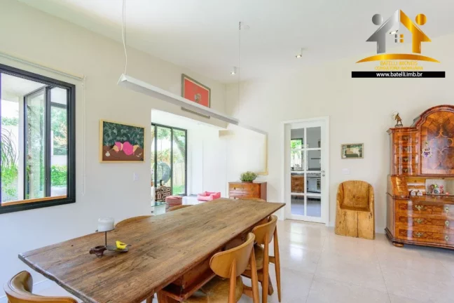 Imagem Casa à venda no condomínio Vila dos Jacarandás na Granja Viana - Batelli Imóveis