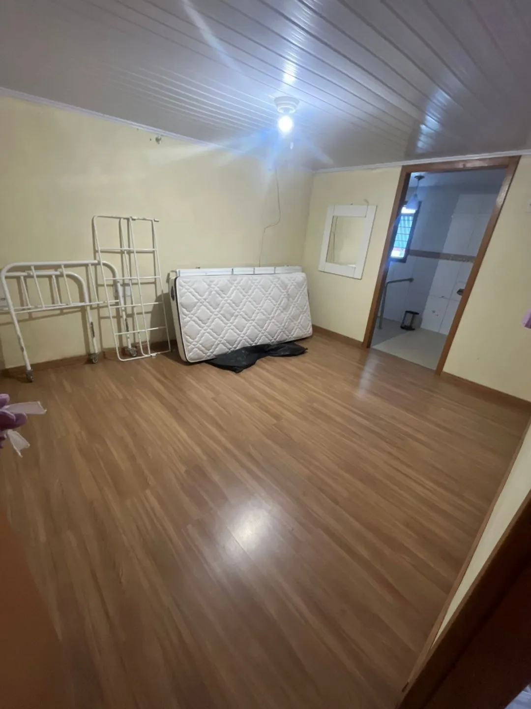 Imagem ÓTIMA OPORTUNIDADE - DUAS CASAS NO MESMO PÁTIO!