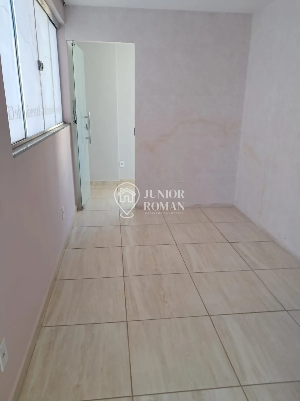 Imagem SALA COMERCIAL NO CENTRO DE BARREIRAS/BA