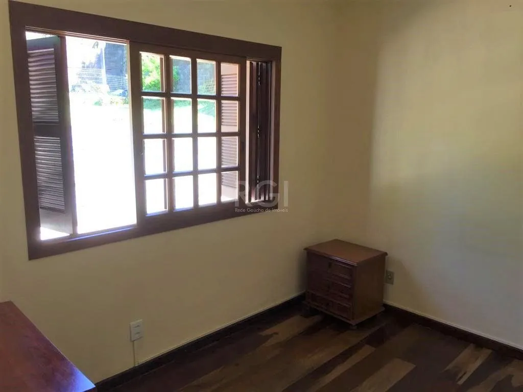 Imagem Casa para Venda - 200m², 3 dormitórios, sendo 1 suites, 2 vagas - Hípica