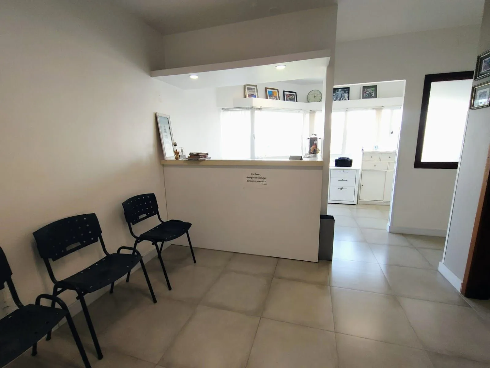 Imagem Sala ampla pois é ligada a outra ao lado do Colégio Santa Inês perto do Zaffari.