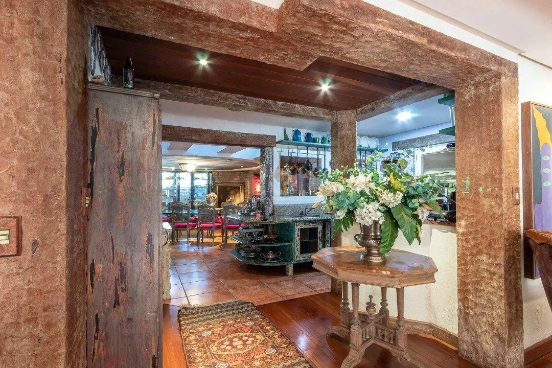 Imagem Casa para Venda - 418m², 4 dormitórios, sendo 1 suites, 2 vagas - Jardim Isabel