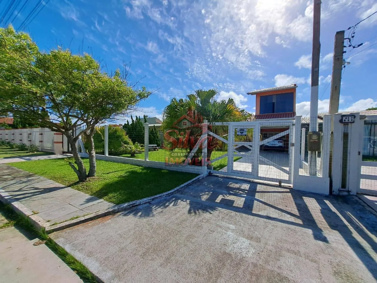 Imagem 1157 |Casa 4 dormitórios com suíte no Centro de Imbé