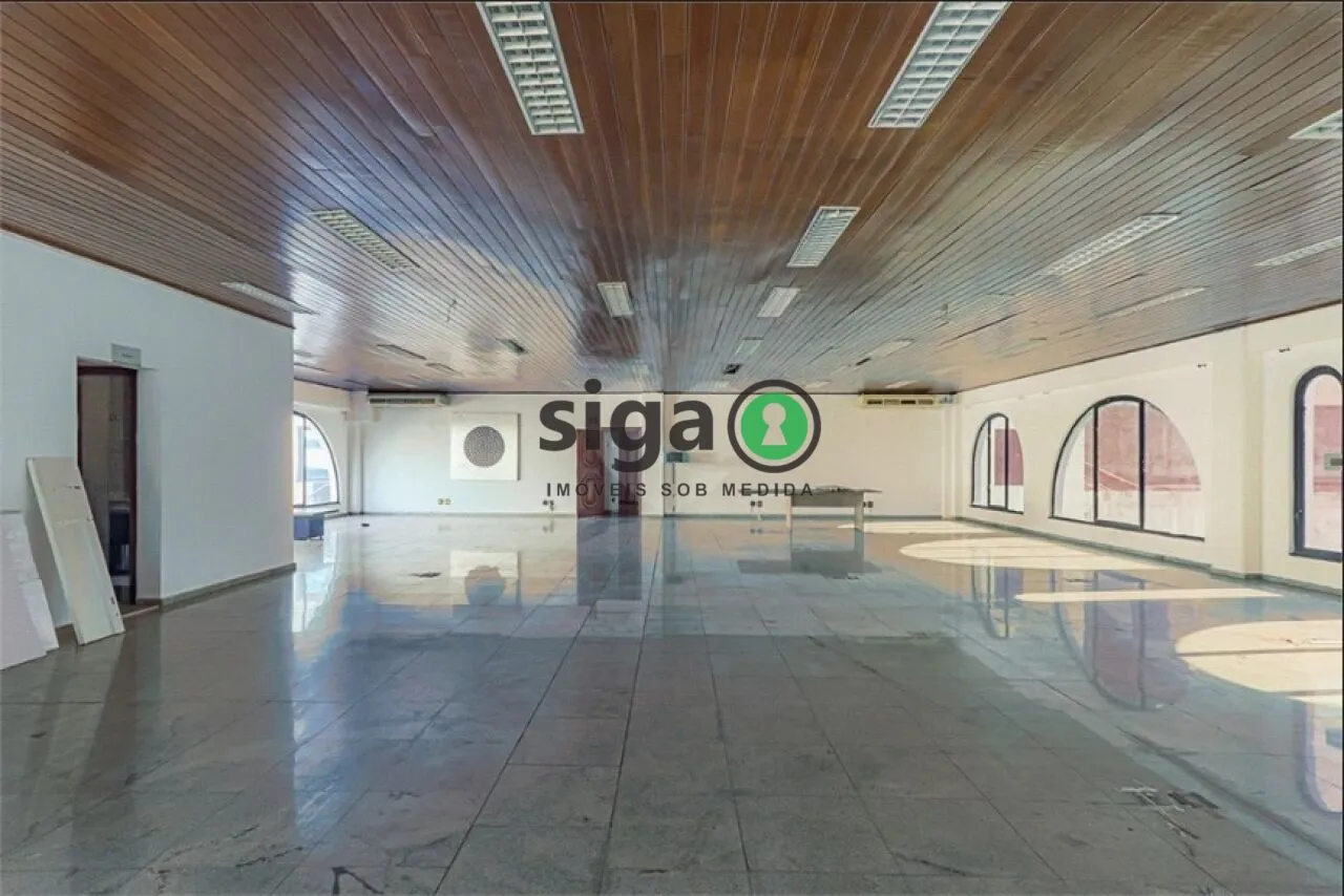 Imagem Casa Comercial de Alto Padrão de 1250 metros ao lado do JOCKEY CLUB