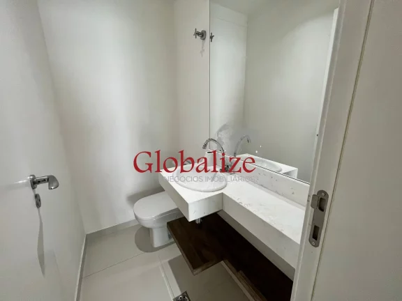 Imagem Apartamento à Venda com 2 Dormitórios e 1 Vaga no Bairro da Ponta da Praia em Santos por R$ 1.575.000,00
