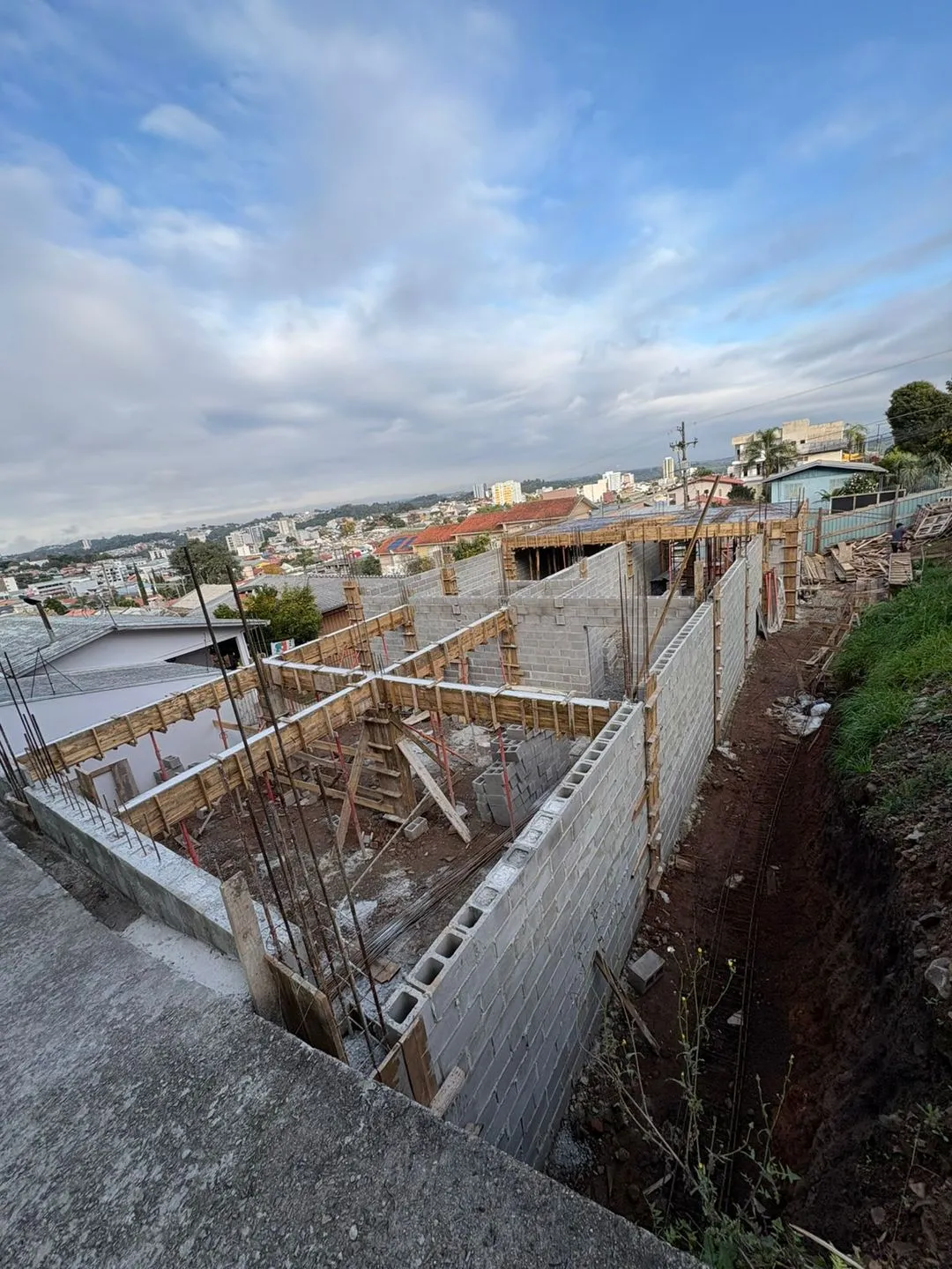 Imagem Casa à venda em Caxias do Sul, Colina Sorriso, com 3 quartos, 138m2