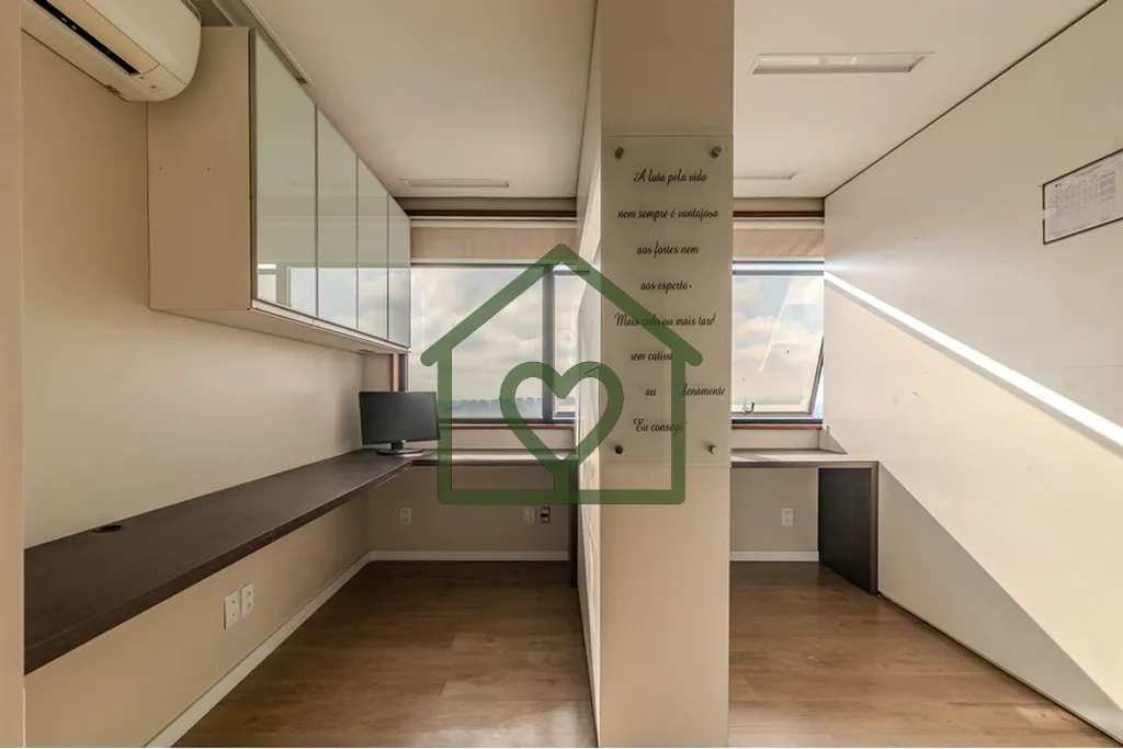 Imagem Oportunidade imperdível para empreender ou investir no valorizado bairro Três Figueiras em Porto A...
