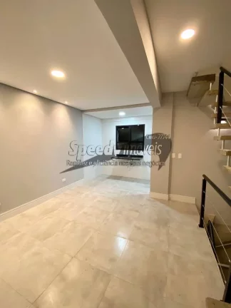 Imagem Casa á venda em Santos, com piscina e churrasqueira,