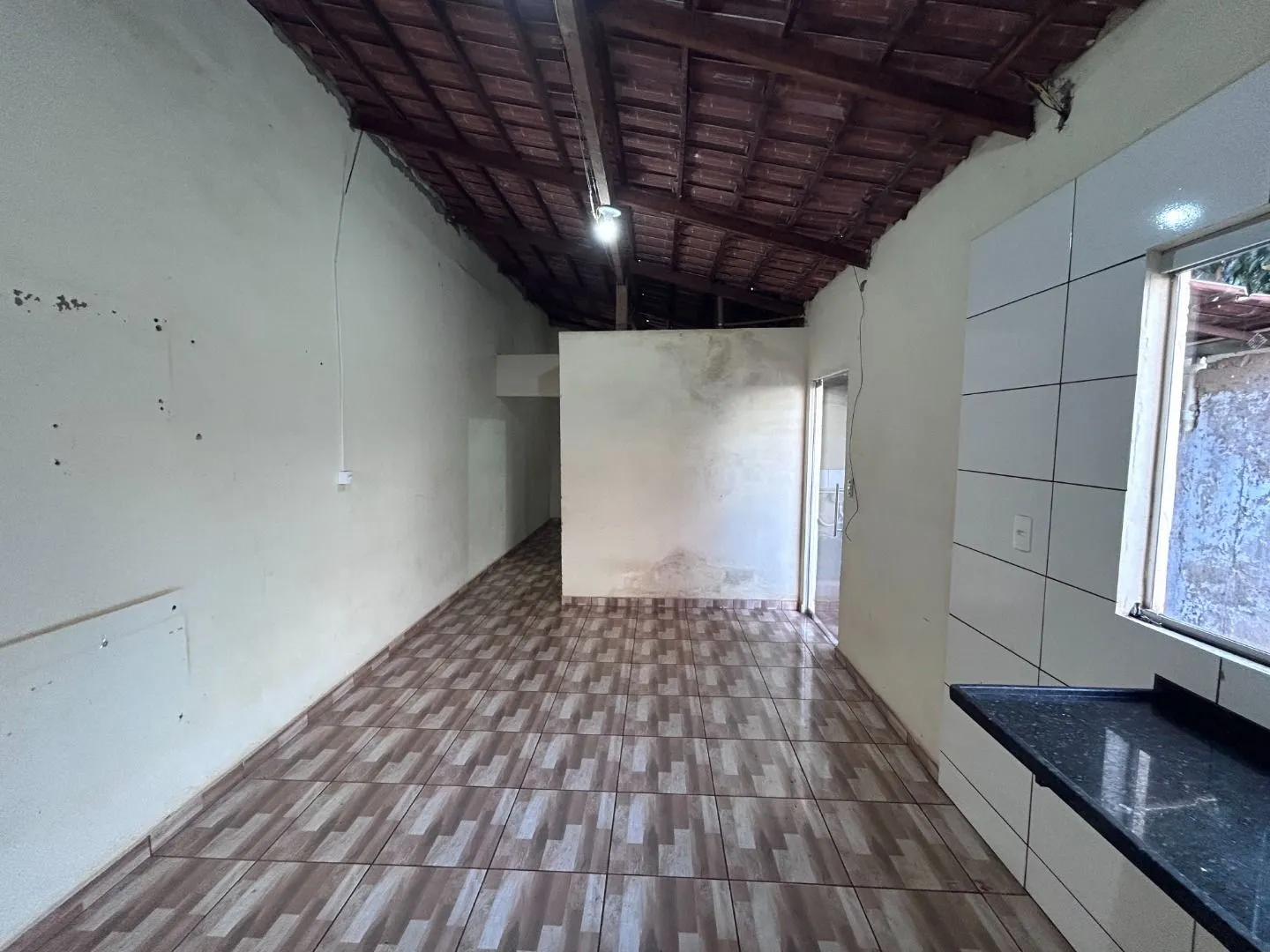 Imagem Casa com 1 dormitório para alugar, 60 m² por R$ 1.000,00/mês - Antônio Caixeta - Patos de Minas/MG