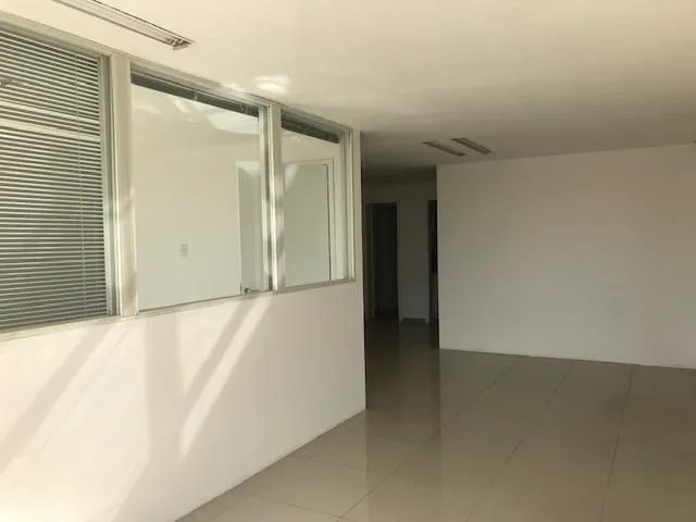 Imagem Sala comercial à venda em Porto Alegre, Centro Histórico