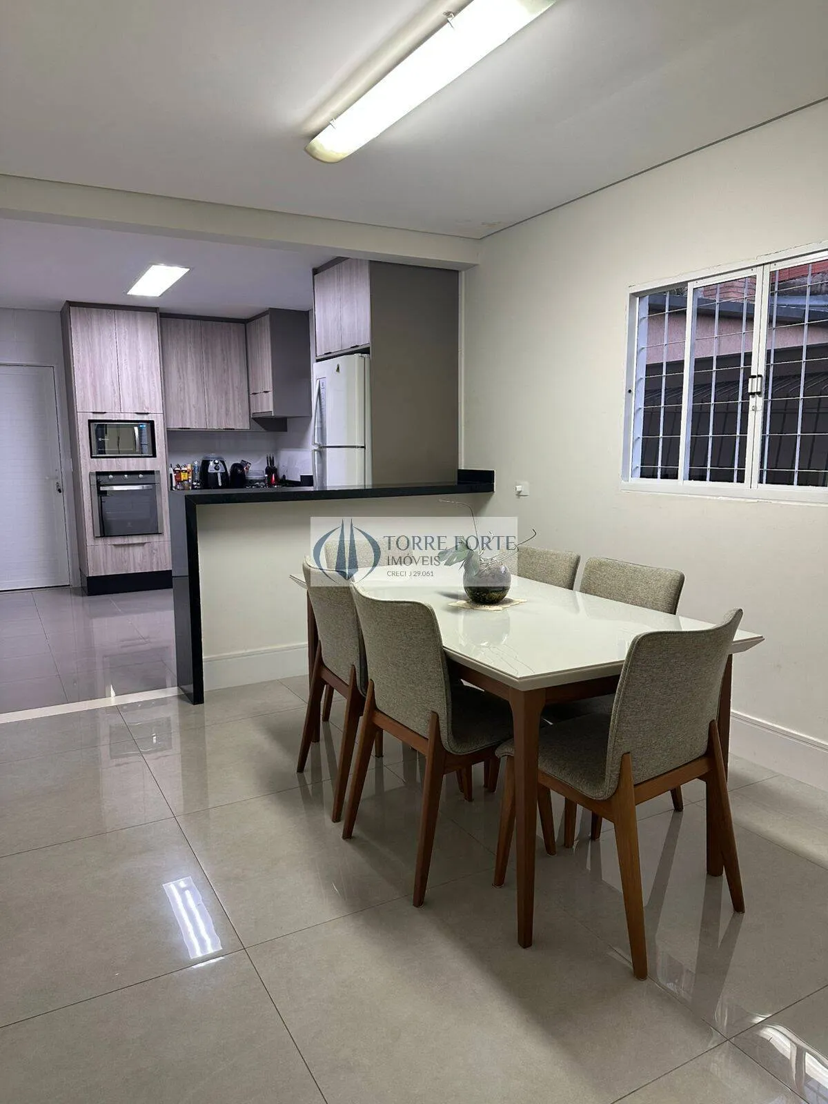 Imagem Sobrado com 3 dormitorios 3 suites 2 vagas de garagem no Parque Savoy City.