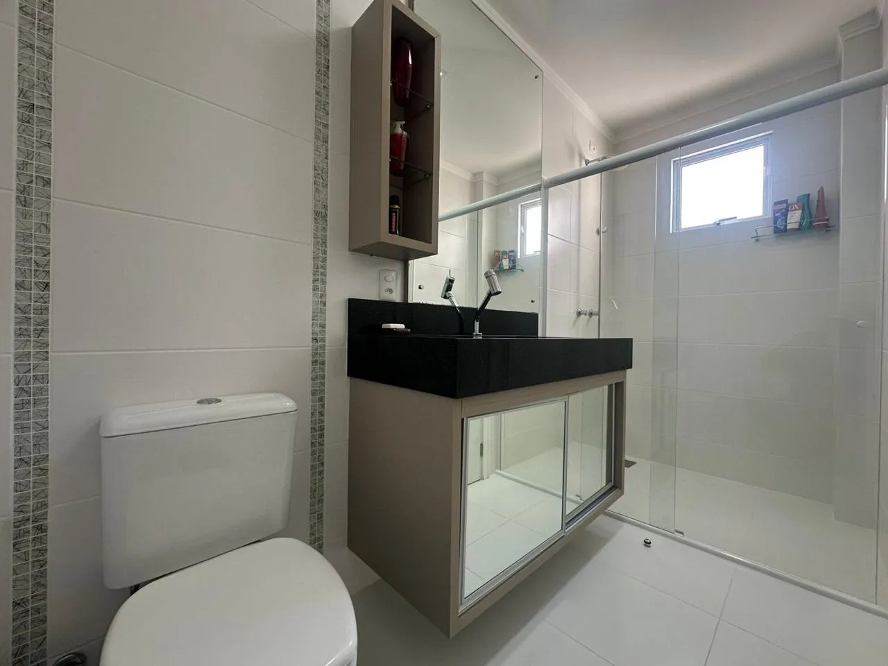 Imagem Apartamento à venda com 197.7m2 por R$ 2.850.000,00