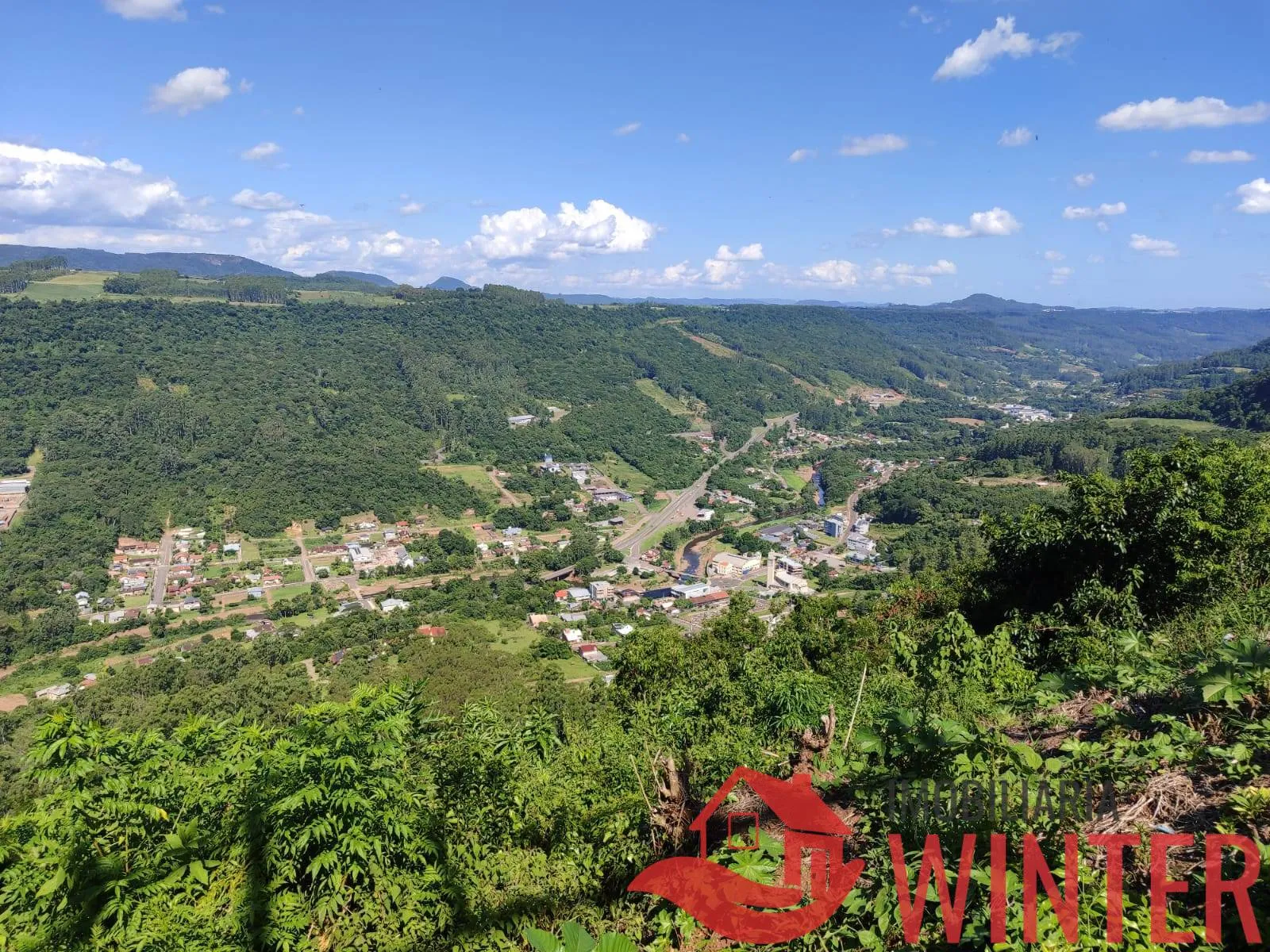 Imagem Lugar incrível para seu empreendimento, confere essa vista única.