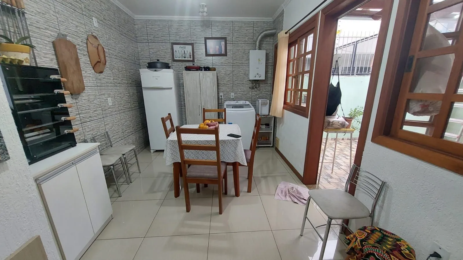 Imagem CASA NO LAGOS DE NOVA IPANEMA - 02 QUARTOS E ATELIER NO PISO SUPERIOR