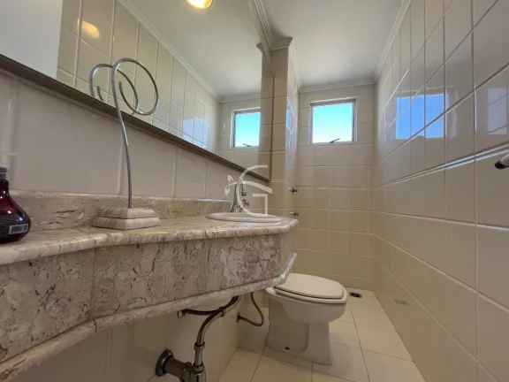Imagem Cobertura duplex no América com uma vista incrível para a área verde.