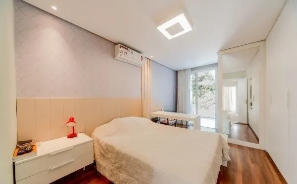Imagem Uma casa linda dentro de um condomínio fechado, no Lagos de Nova Ipanema.