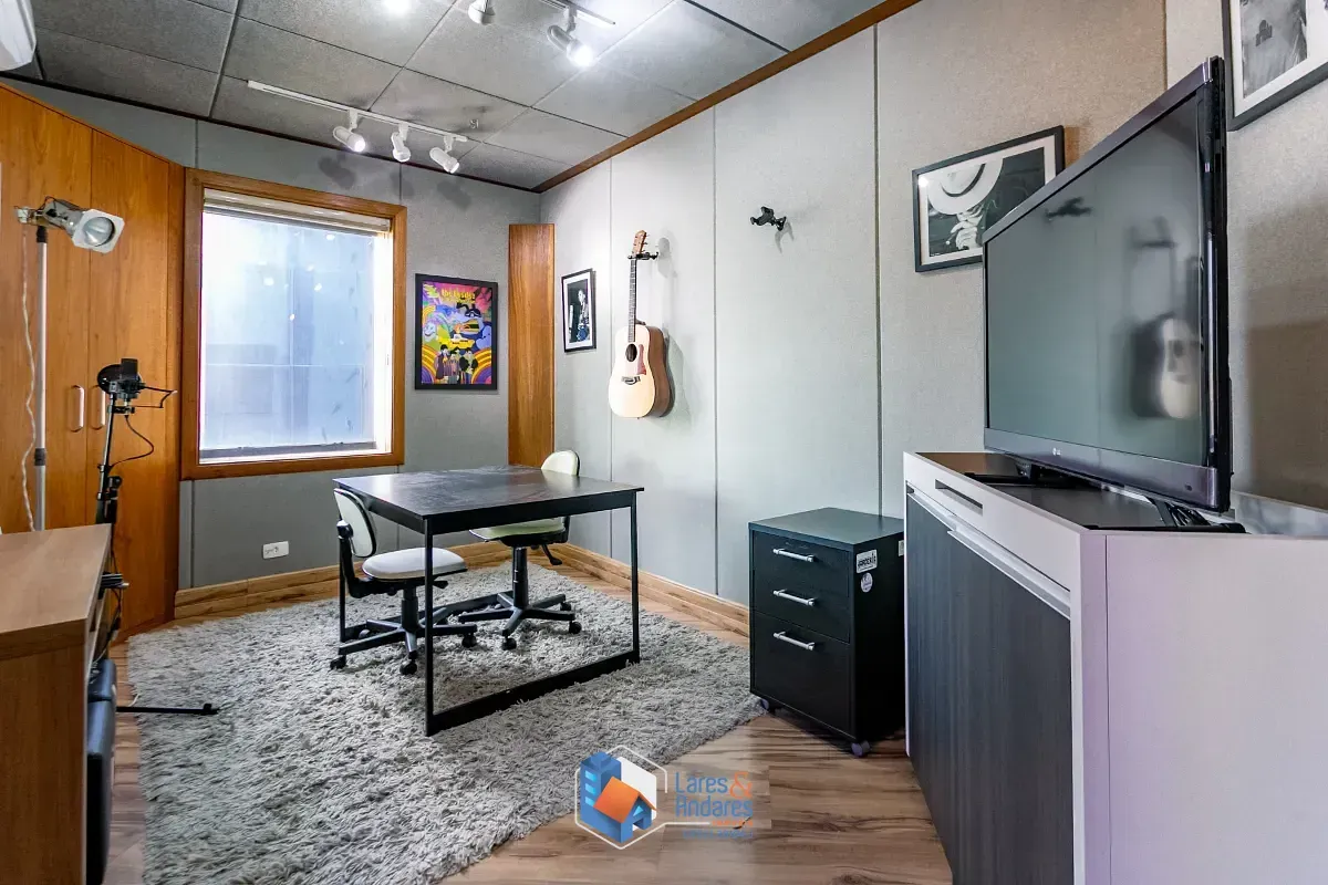 Imagem Conjunto comercial para venda em Vila Cordeiro, 112m²