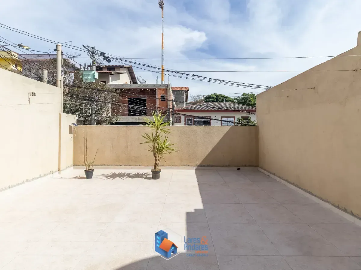 Imagem Sobrado para venda em Perus com 3 quartos, sendo 1 suíte, 154m²