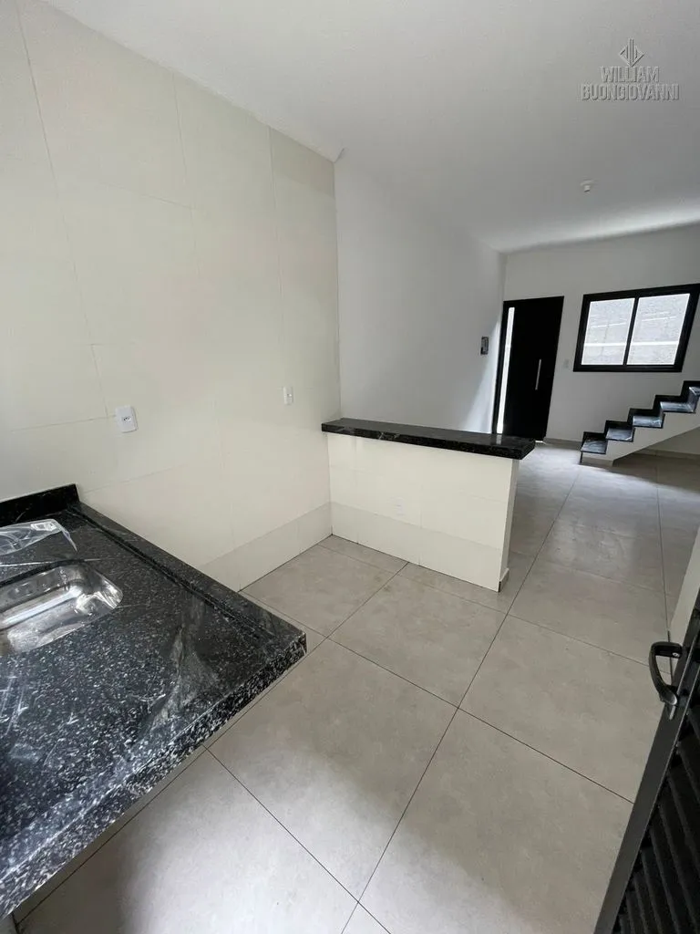 Imagem Belíssima Casa de Condomínio com 2 dormitórios