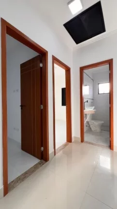 Imagem EXCELENTE OPORTUNIDADE!!! Casa de condomínio com 2 dormitórios!