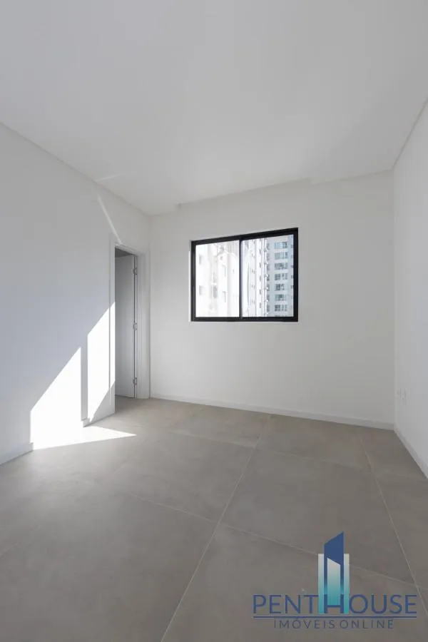 Imagem Apartamento Zona Central para Venda em Balneário Camboriú, CENTRO, 4 dormitórios, 3 suítes, 4 banheiros, 3 vagas