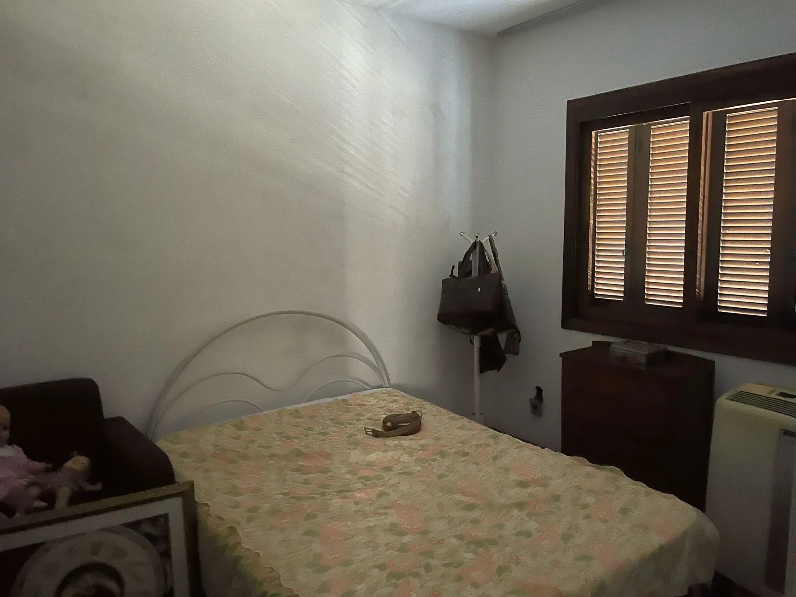 Imagem **Casa Residencial à Venda em Porto Alegre, Rio Grande do Sul**