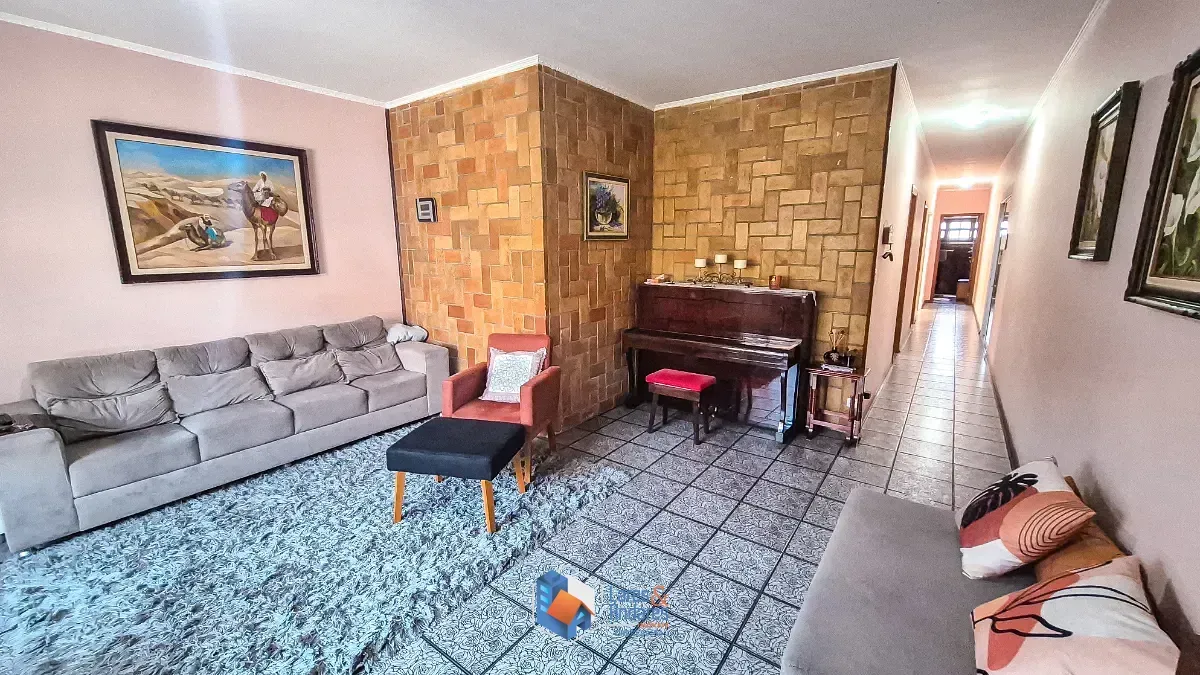 Imagem Casa para venda em Parque Novo Mundo com 5 quartos, sendo 2 suítes, 275m²