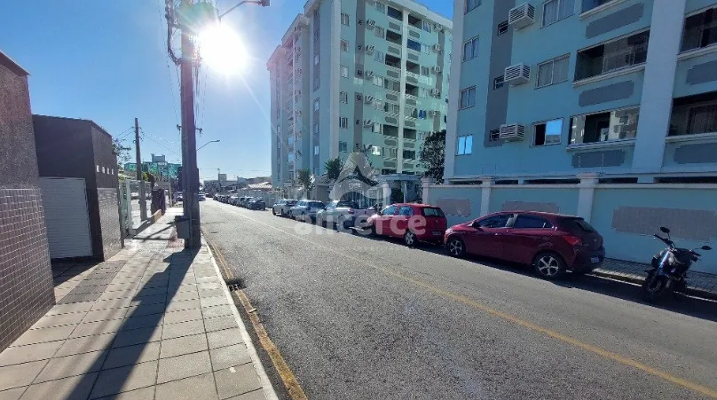 Imagem Apartamento à venda - 3 quartos I 1 suíte I 85m² I Semi mobiliado I Piscina - em Barreiros São José