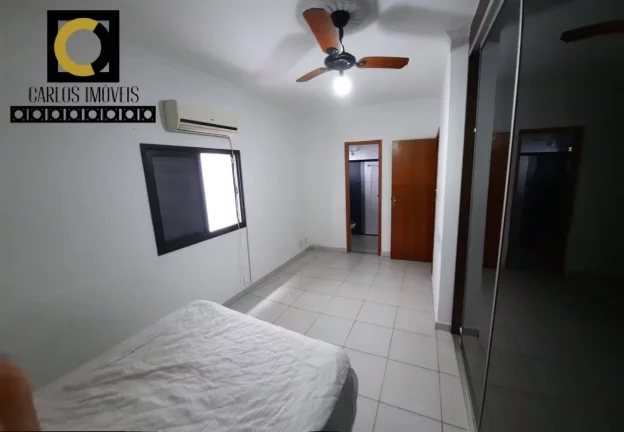 Imagem Casa Triplex com 3 dormitórios no Gonzaguinha em São Vicente