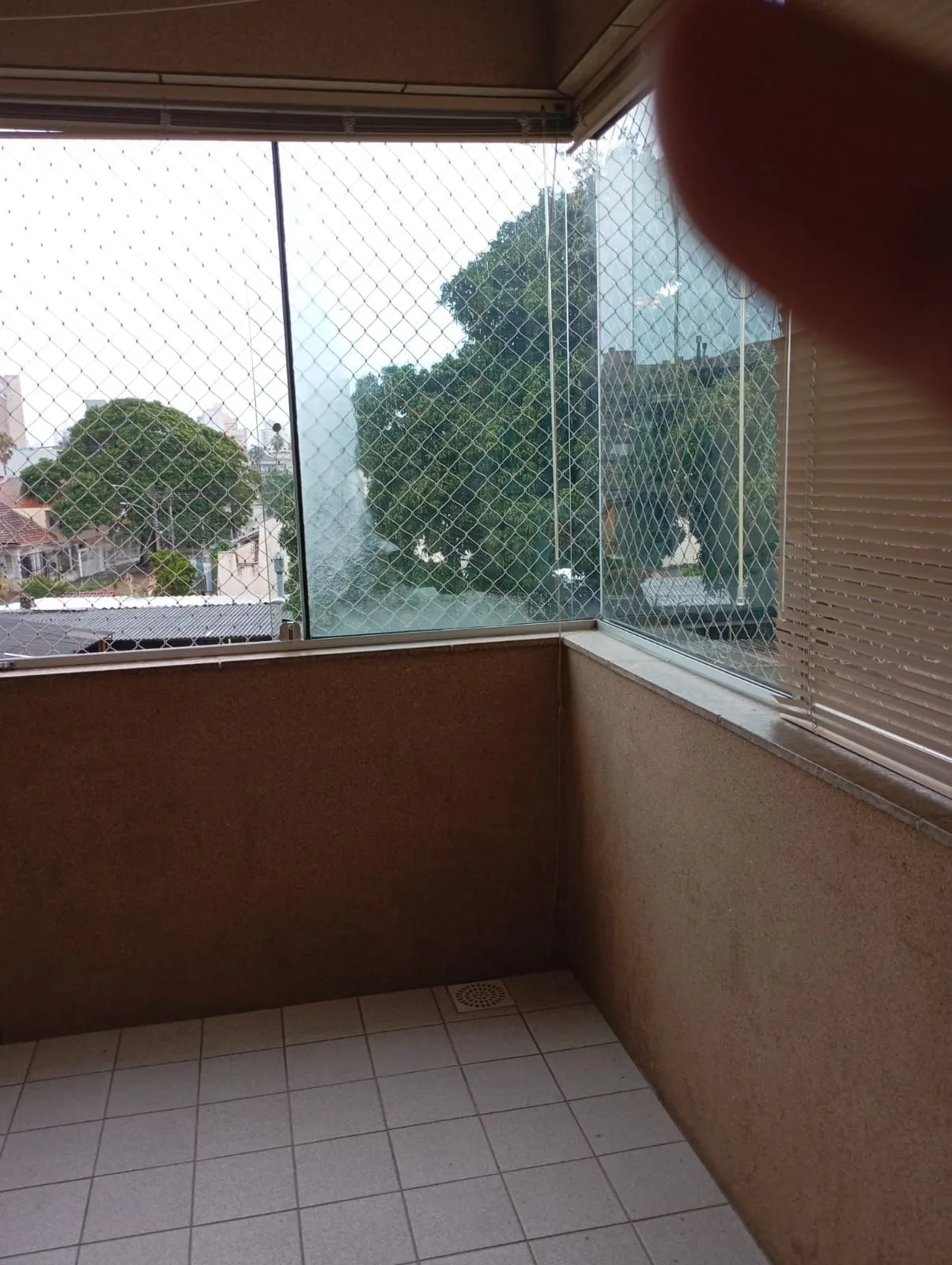 Imagem Apartamento com 02 quartos e 01 vaga coberta no Bairro Menino Deus, Porto Alegre