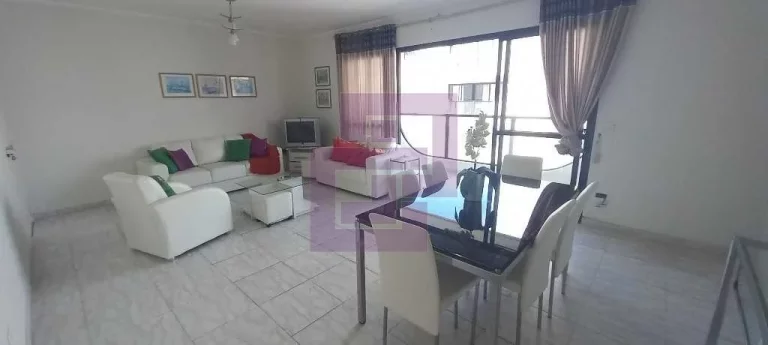 Imagem Linda cobertura na Pitangueiras.