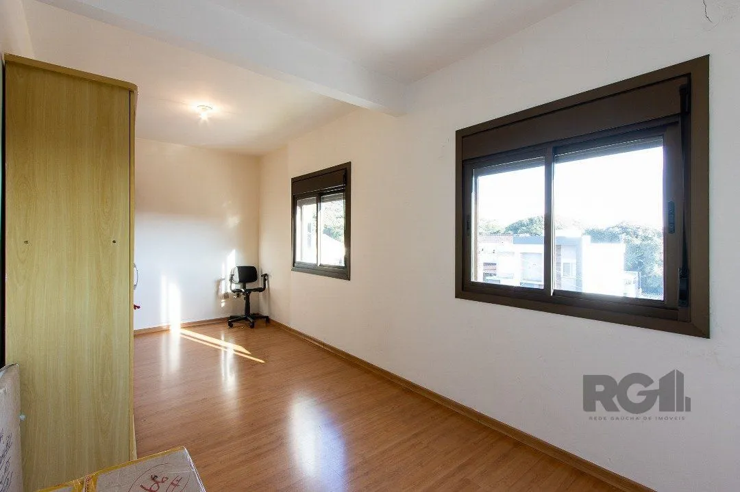 Imagem Cobertura para venda, 167m², 3 dormitórios, Nonoai