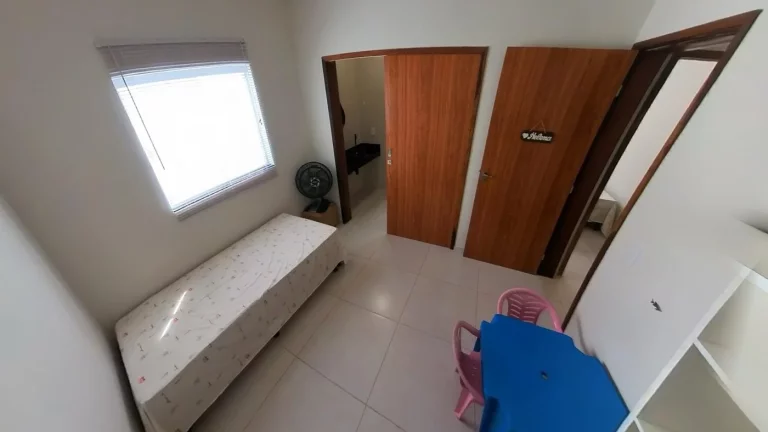 Imagem Casa com 4 Quartos para Venda em Loteamento Serra Negra