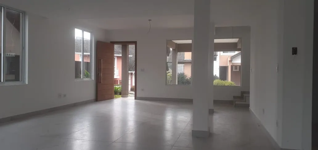 Imagem Casa 4 dormitórios em condominio fechado em Santa Felicidade