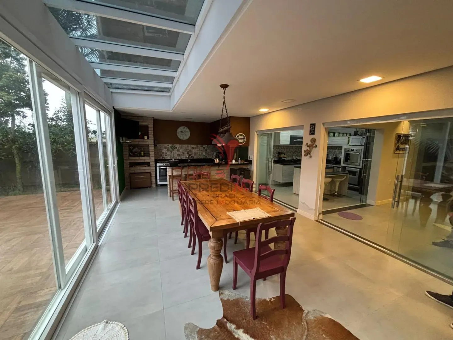 Imagem VIVER COM ELEGÂNCIA: CASA DE ALTO PADRÃO NO VEREDAS ALTOS DO LARANJAL