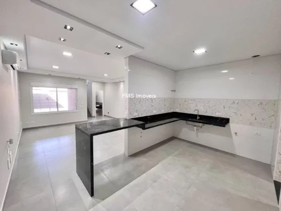 Imagem Imperdível oportunidade: Casa à venda em São Paulo-SP, Mirandópolis! 3 quartos, 1 suíte, 4 banheiros, 1 sala, 3 vagas de garagem, 170m².