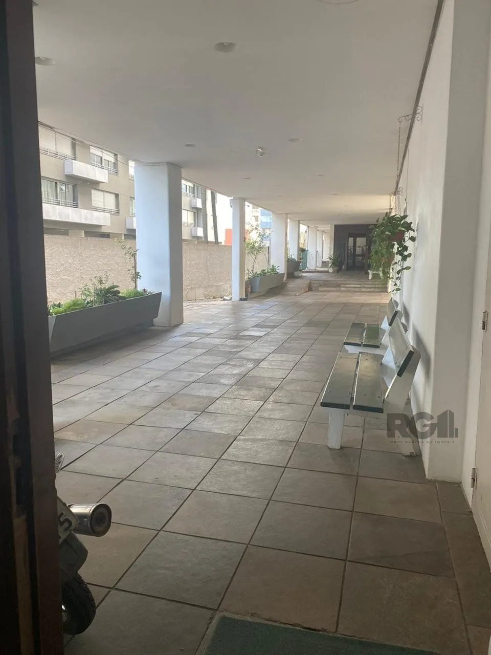 Imagem Vende-se apartamento impecável de 2 dormitórios