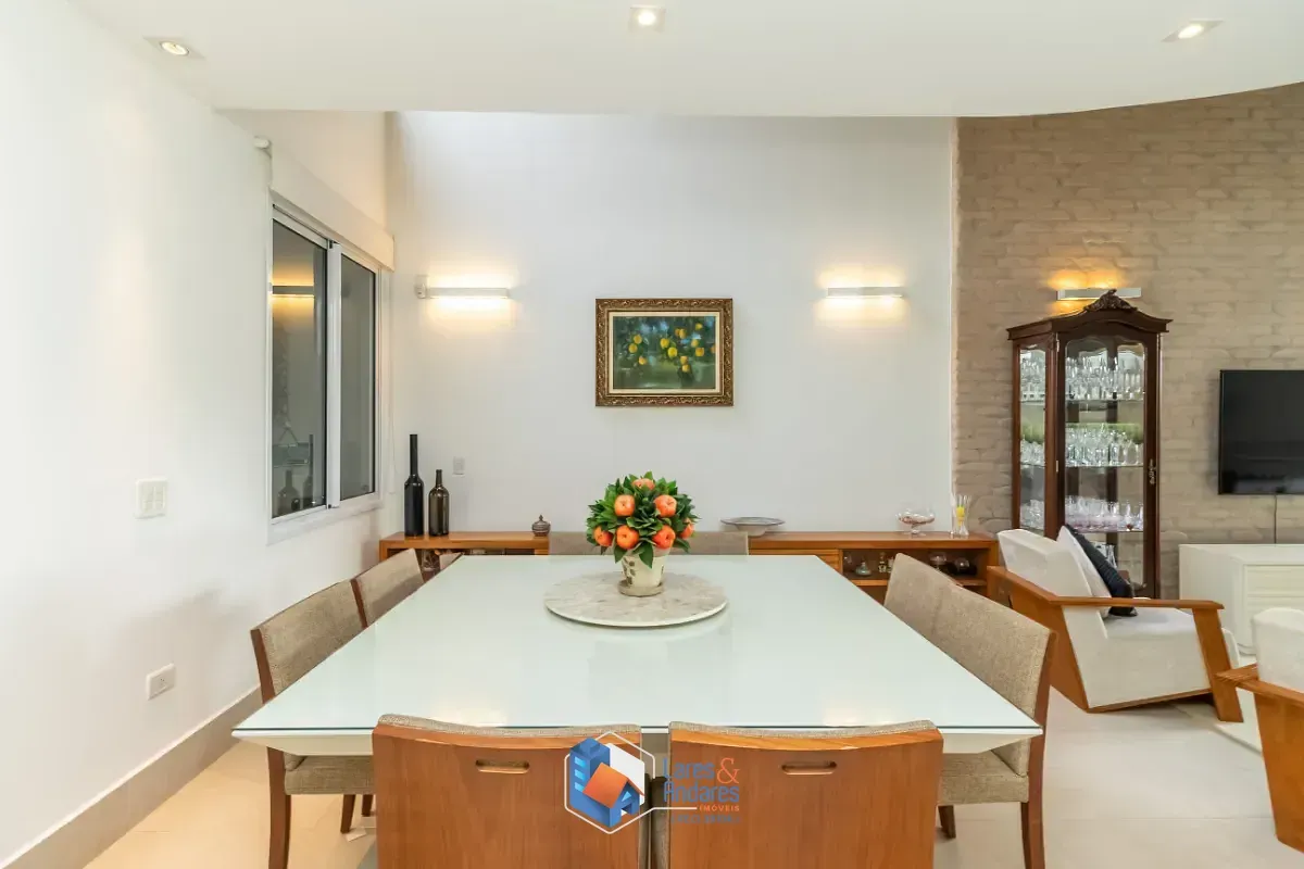 Imagem Sobrado para venda em Jardim Franca com 3 quartos, sendo 3 suítes, 400m²