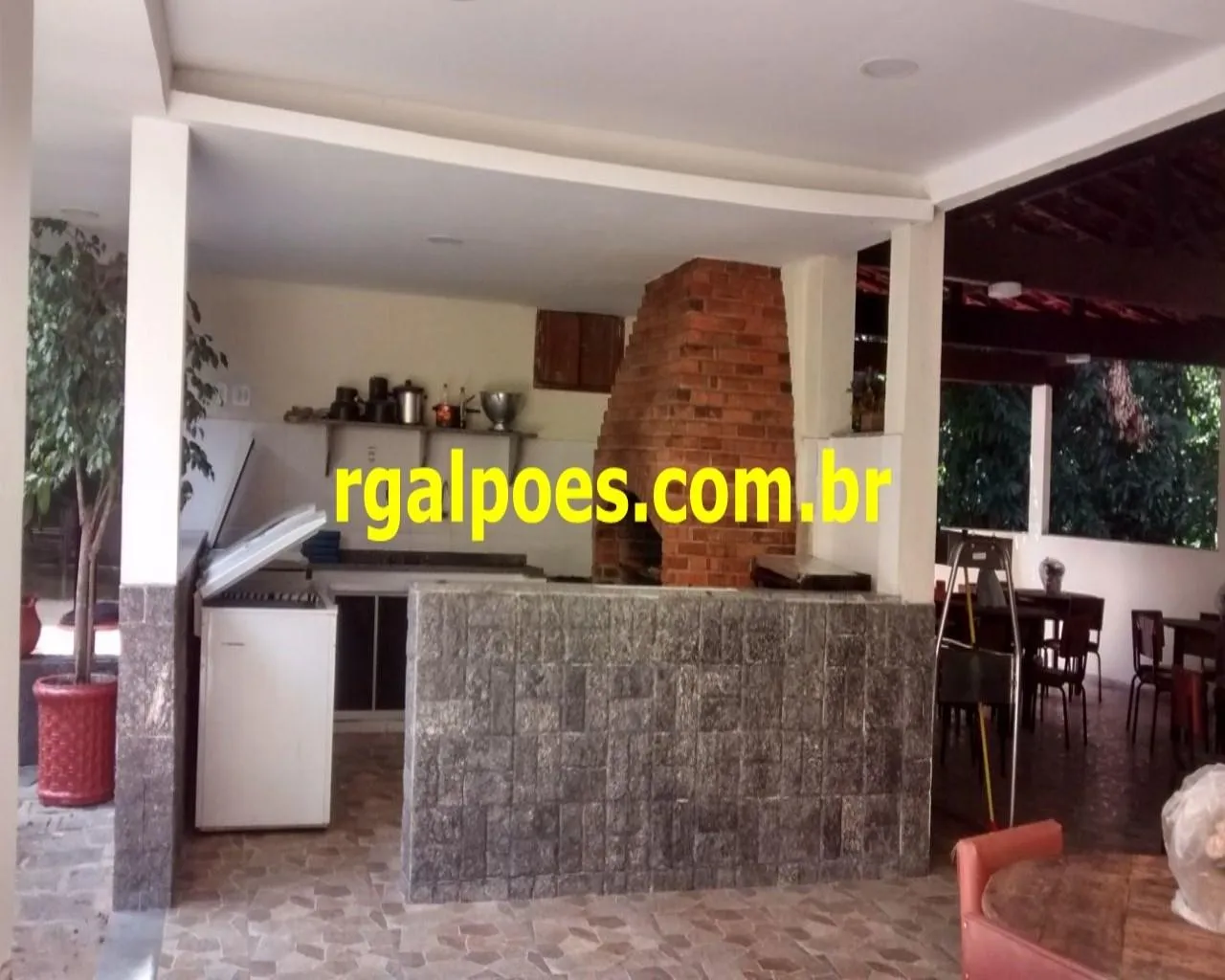 Imagem Terreno Comercial para Venda em GUAPIMIRIM, SANTO ÂNTONIO, 4 dormitórios, 2 suítes, 4 banheiros, 4 vagas