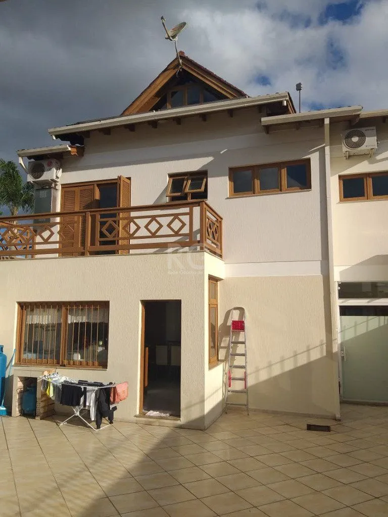 Imagem Casa Condominio para Venda - 237.24m², 3 dormitórios, sendo 1 suites, 2 vagas - Alto Petrópolis