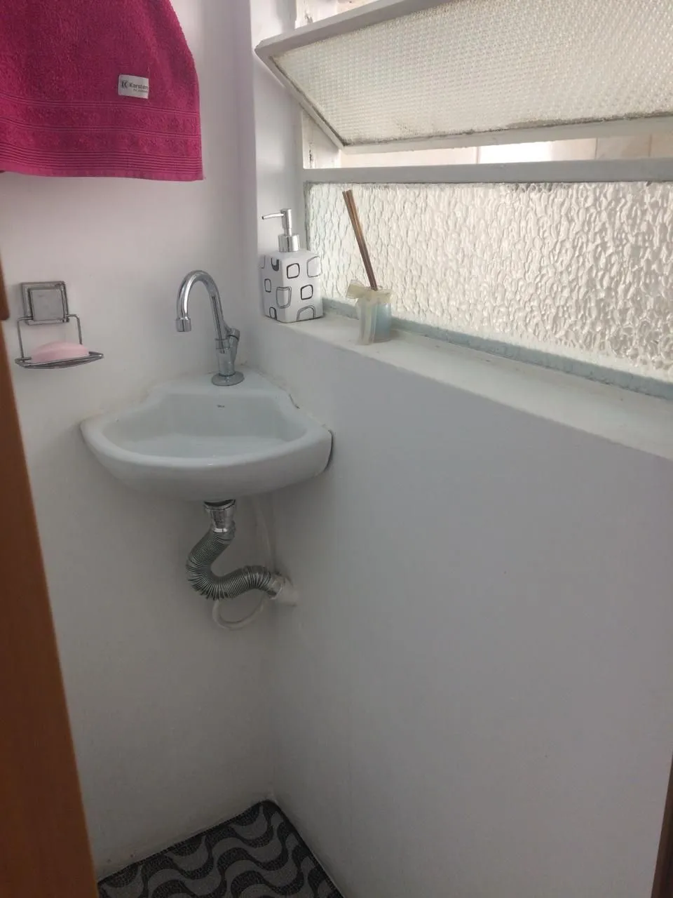 Imagem Amplo apartamento 03 dormitórios Cidade Baixa