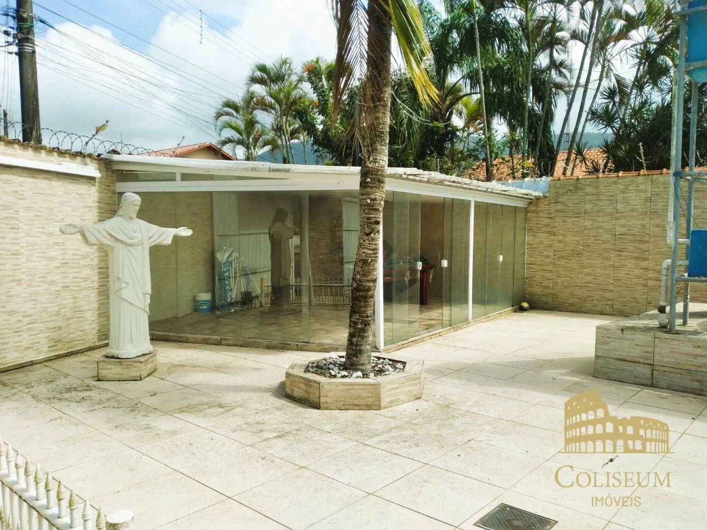 Imagem Casa com 3 Suítes e Piscina no Flórida