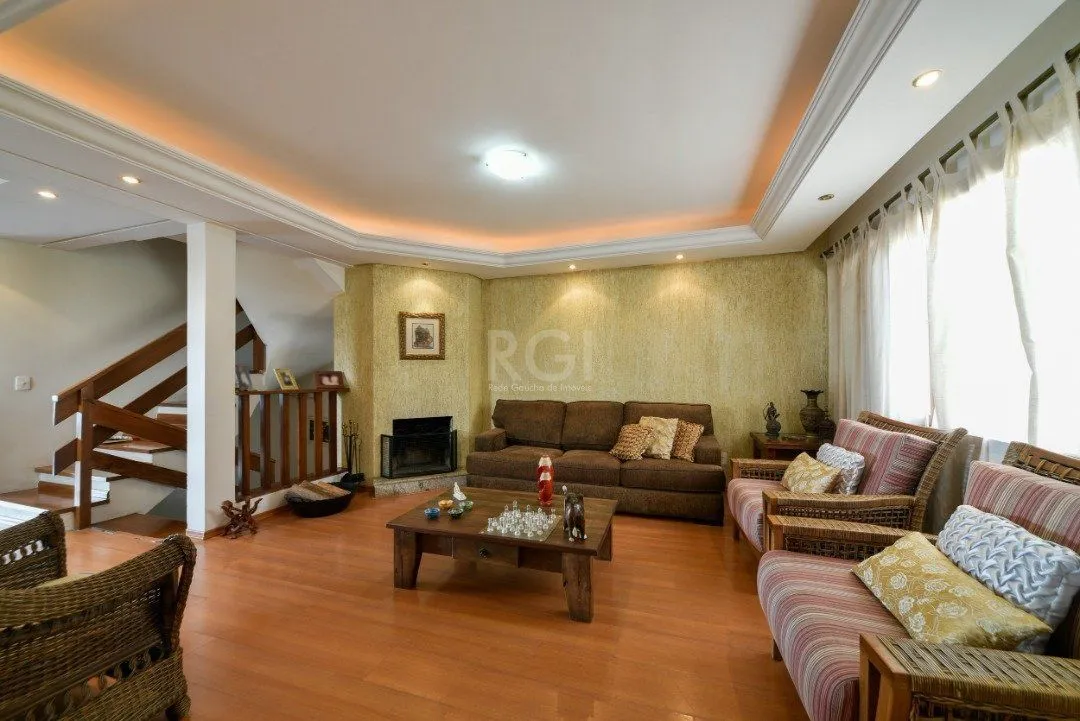 Imagem Casa Condominio para Venda - 240m², 3 dormitórios, sendo 1 suites, 3 vagas - Tristeza