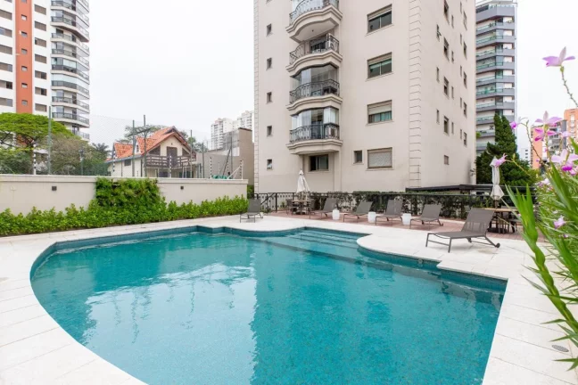 Imagem JARDIM DE MONET - Apto de 283m² (Unidade de Revenda), pra quem busca espaço, privacidade e segurança!