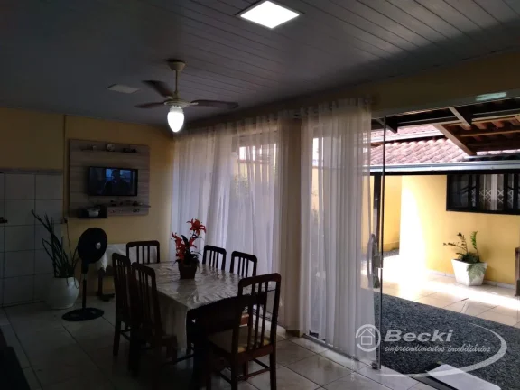 Imagem Casa averbada no bairro Itaum - Joinville