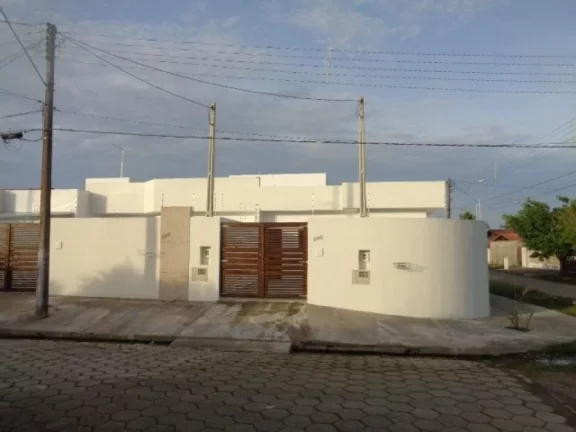 Imagem Casa Geminada 71 m 2 doms/1 Suíte 2 vagas próximo a praia