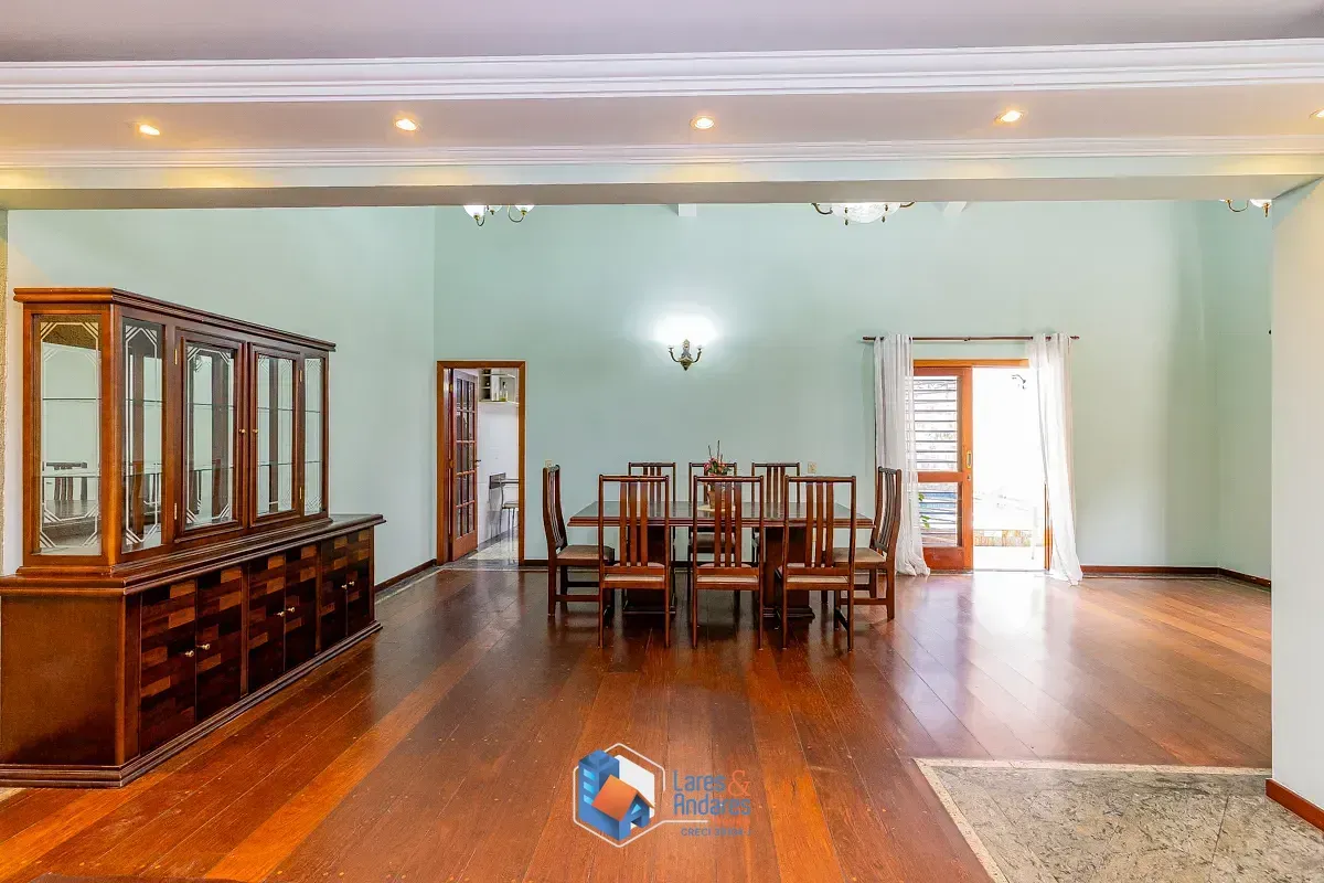 Imagem Sobrado para venda em Jardim Marajoara com 4 quartos, sendo 4 suítes, 276m²