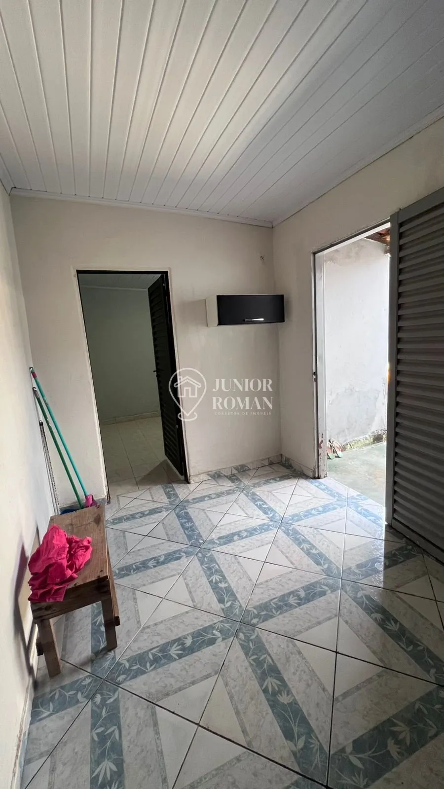 Imagem CASA 03 DORM 210M2 l PORTÃO ELETRICO - VILA DOS FUNCIONÁRIOS - BARREIRAS/BA