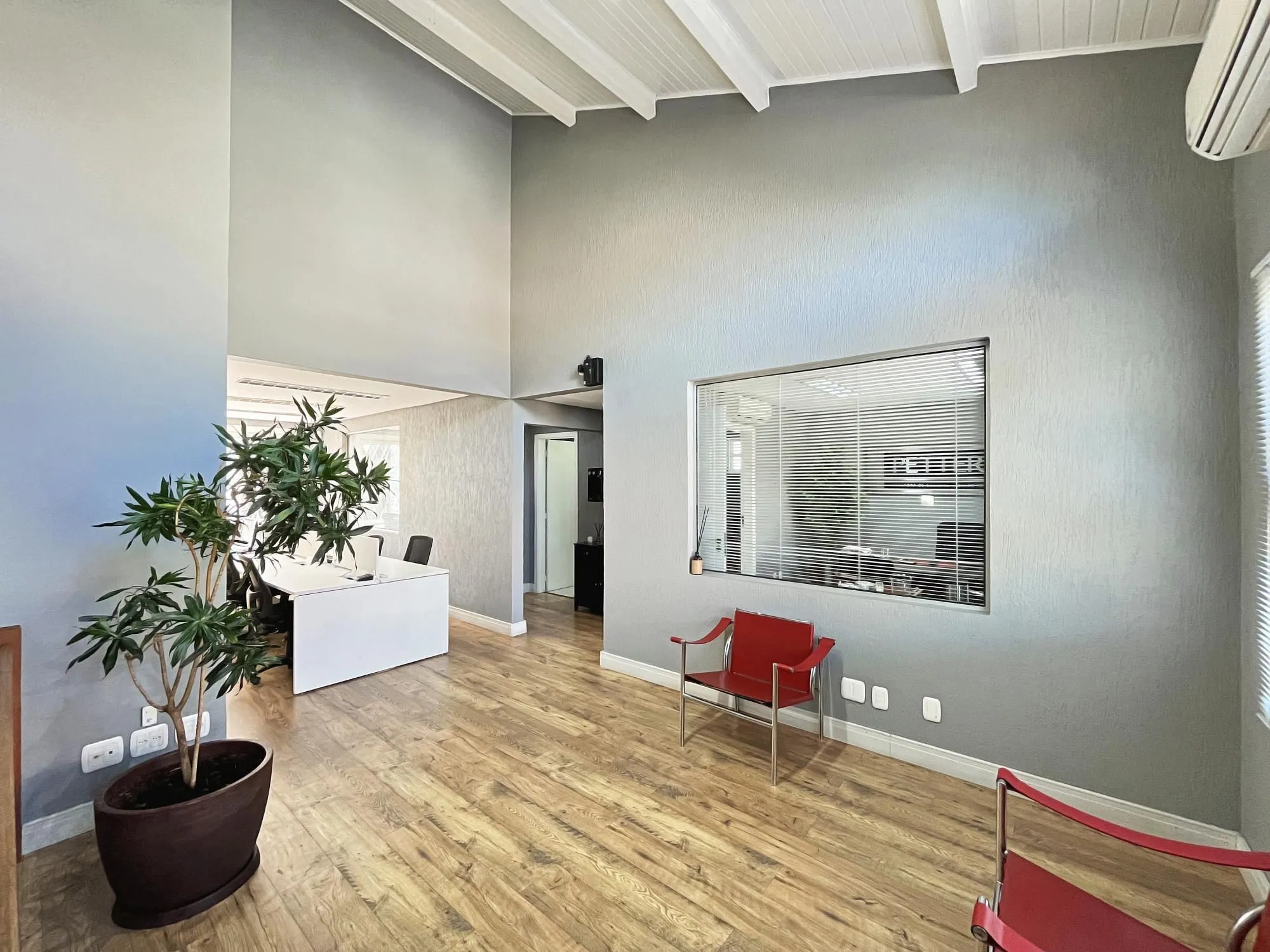 Imagem Excelente Casa comercial para comprar com 250m² na Avenida Palmeira