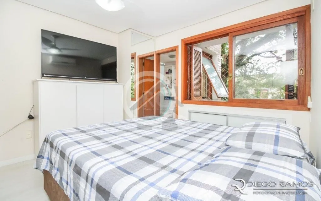 Imagem Apartamento semi mobiliado, com 83 m² privativos. 2 dormitórios, sendo 01 suíte e outra suíte am...